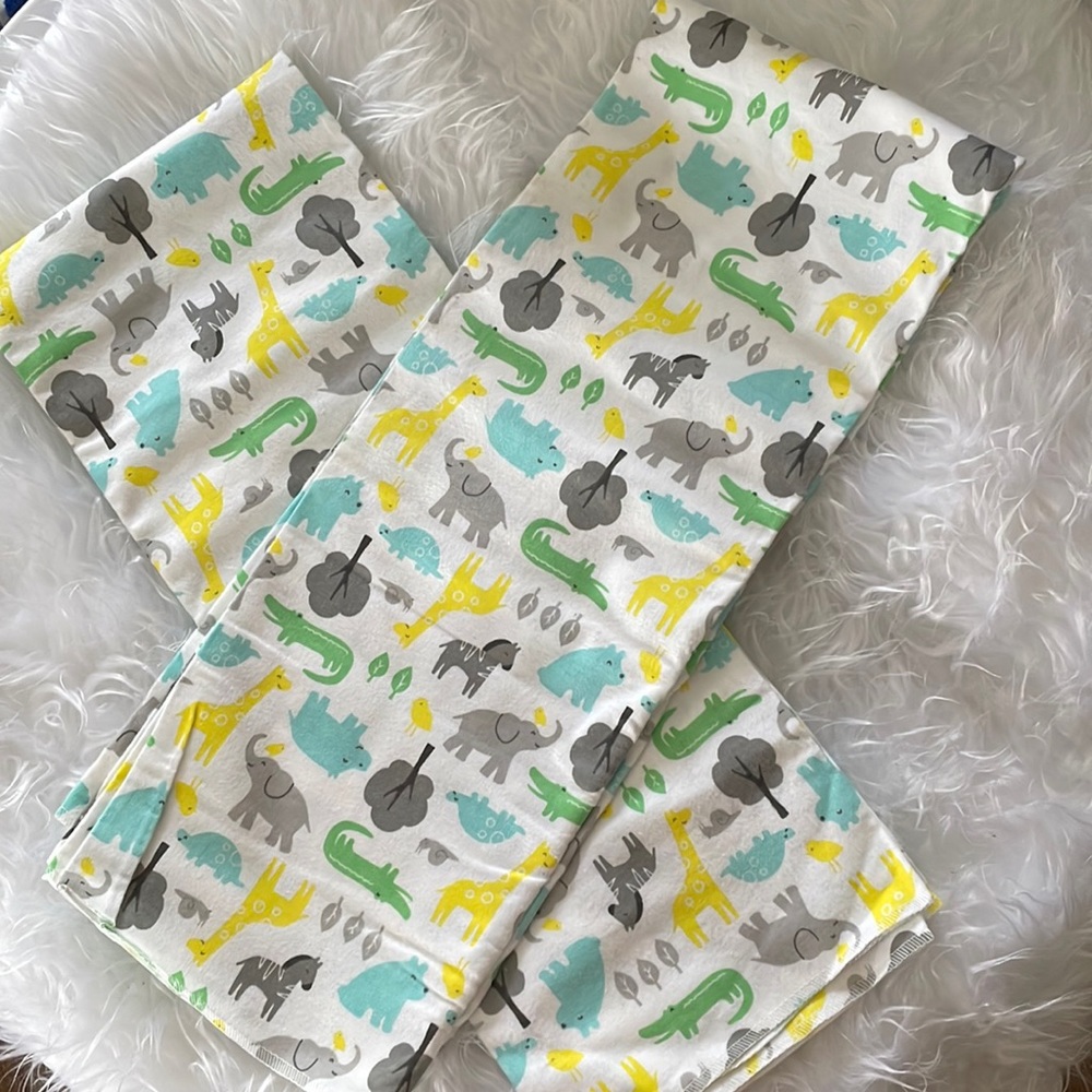 Swaddling blankets. Two matching blankets